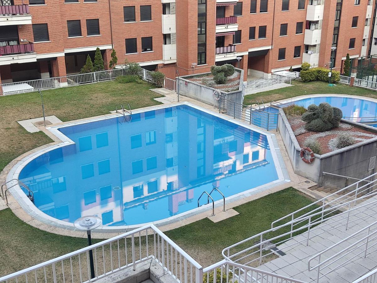 カストロ・ウルディアレスPrecioso Apartamento Con Terraza, Pistas De Padel Y Piscinasアパートメント エクステリア 写真