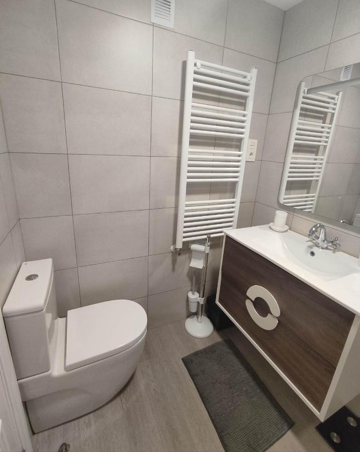 カストロ・ウルディアレスPrecioso Apartamento Con Terraza, Pistas De Padel Y Piscinasアパートメント エクステリア 写真